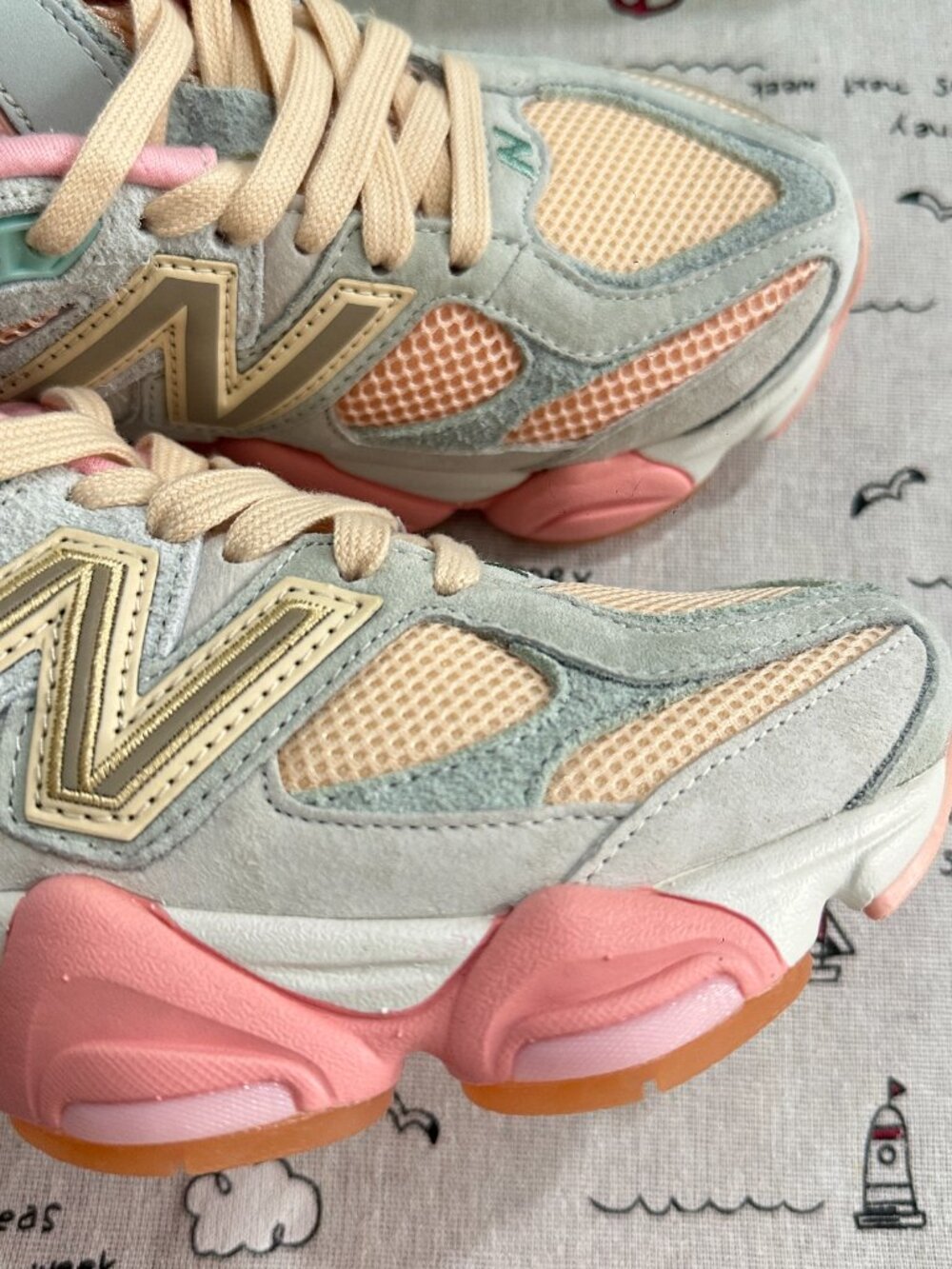 New Balance 9060 "Made For Us" Pink and Green Color Block - Picture 5 of 11